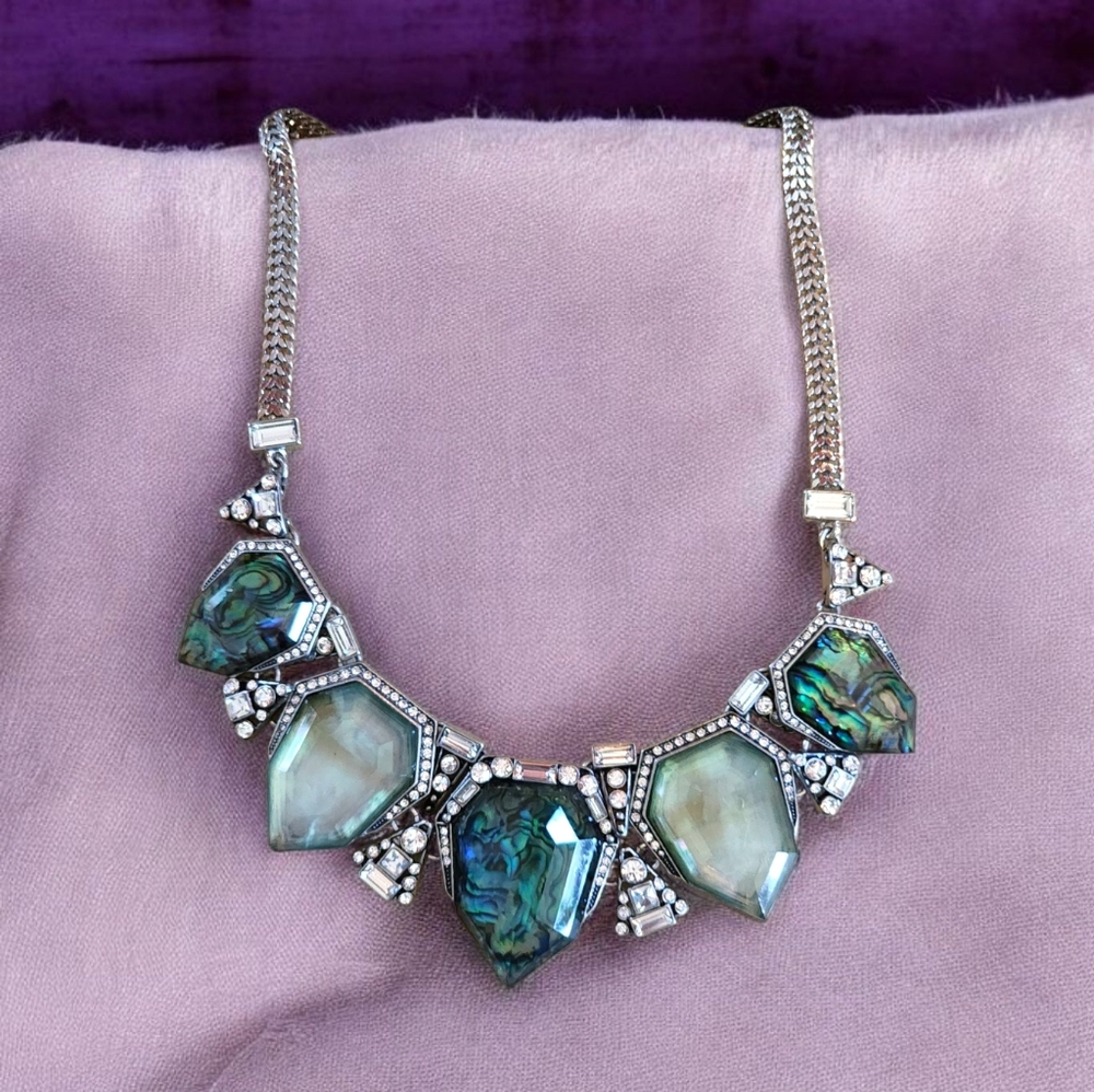 Chloe + Isabel Northern Lights Green Statement Necklace $129 MSRP